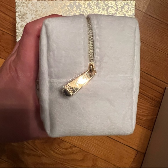 Dior Velvet Pouch Set of 2 in Navy & White - Picture 4 of 10